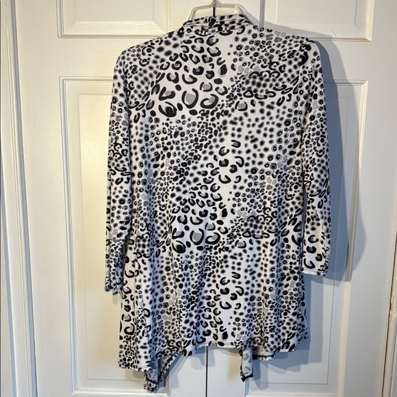 Isabella Rodriguez Leopard Print Open Front Topper Size L - Picture 2 of 6